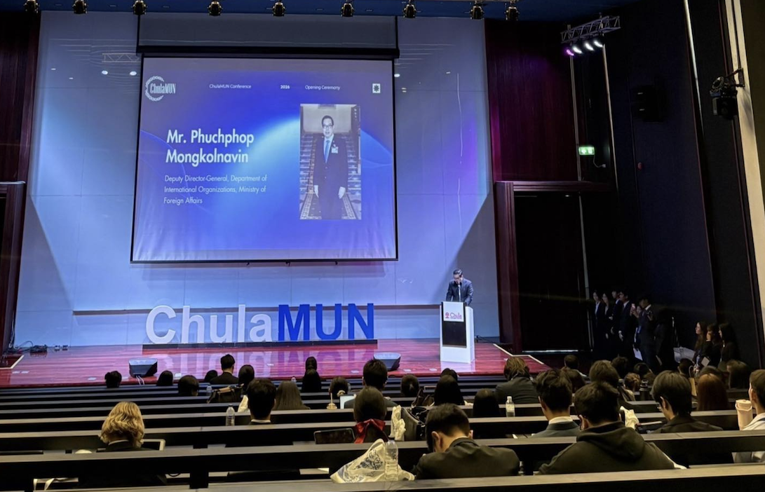 Deputy Director-General of the International Organizations Department delivers opening remarks at Chulalongkorn Model United Nations Conference 2026