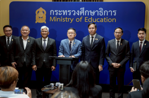 The Ministry of Education announced the cancellation of the White School project - Jetsumon Sumayteepradit