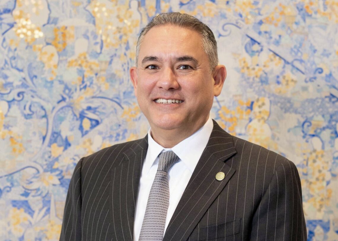 Marc Handl as Managing Director of Dusit Thani Bangkok - Jetsumon Sumayteepradit