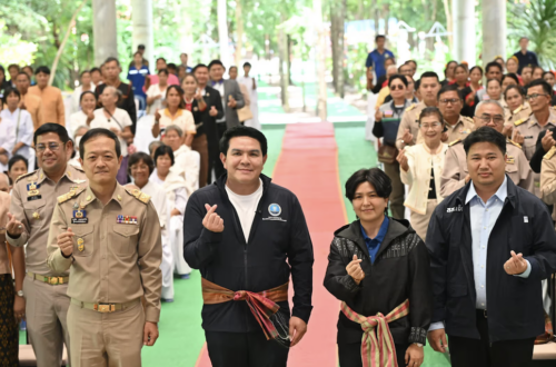 “รมว.สุรศักดิ์” ลุยศรีสะเกษ ปักหมุด “วัดปราสาทภูฝ้าย”